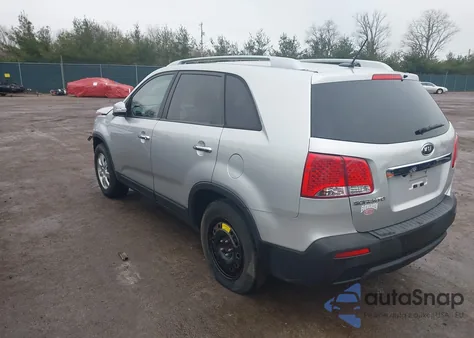 2013 Kia Sorento Lx z USA, uszkodzony, nr VIN 5XYKT3A69DG389600